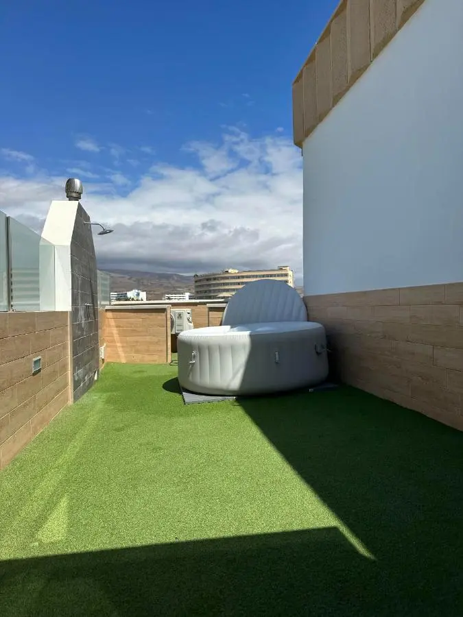 Fachada exterior de los Apartamentos Koka